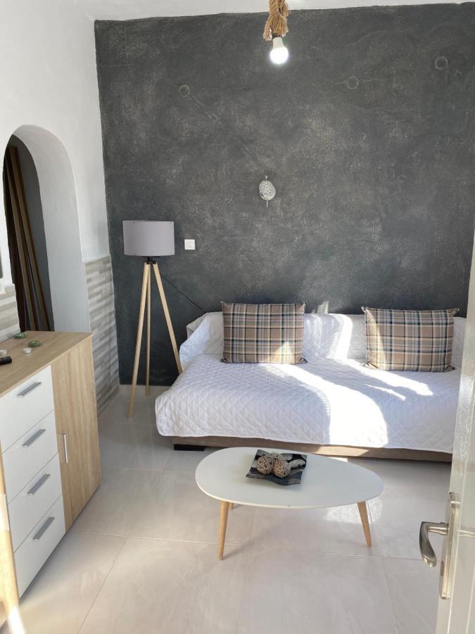 Villa Anto Fira  Extérieur photo